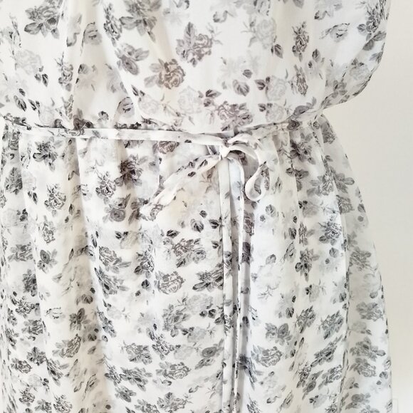 !NEW! GUESS White Floral Print Dress Spaghetti Straps and Flowy Asymmetrical Hem - Picture 4 of 9